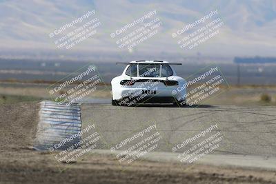 media/Oct-26-2025-CalClub SCCA (Sun) [[8ce1e69566]]/Group 4/Grapevine/